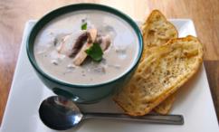 طريقة عمل شوربة الفطر مع عصير العنب